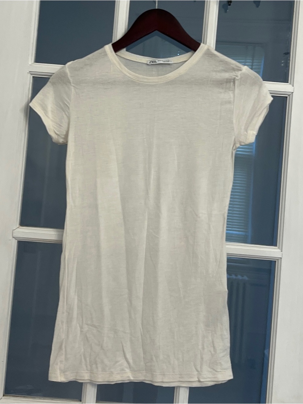 ZARA Women’s White Crewneck Short Sleeve Tee Size M